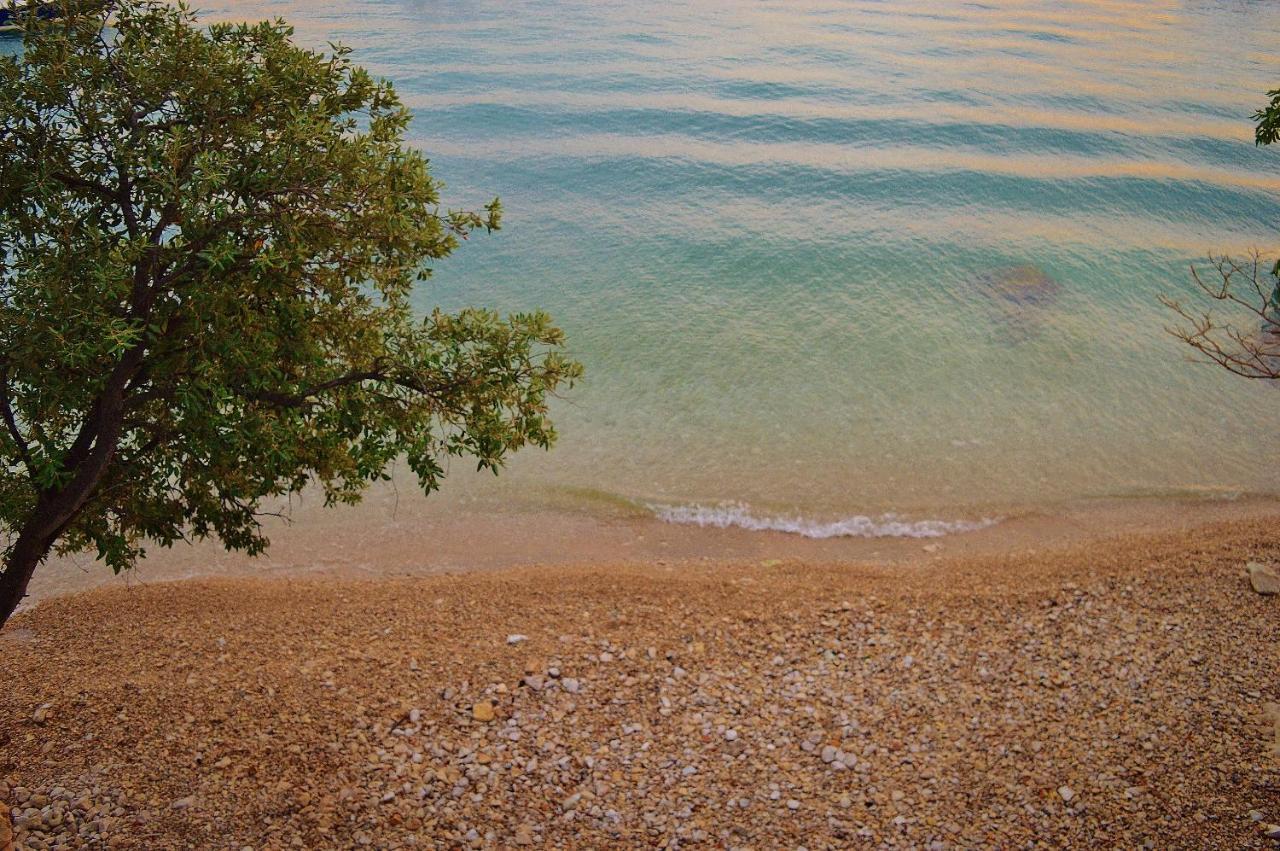 Nirvana Crikvenica Bagian luar foto