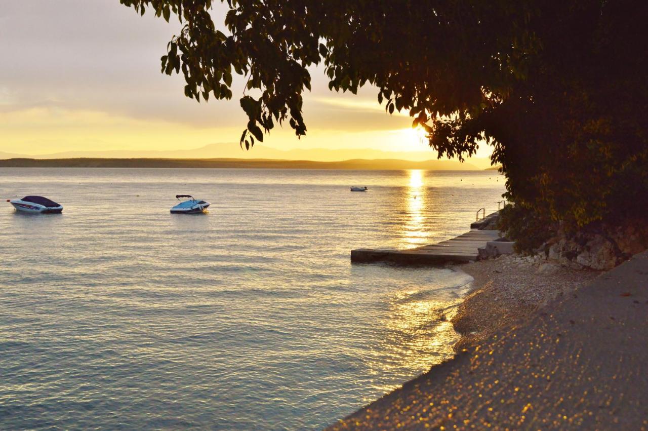 Nirvana Crikvenica Bagian luar foto