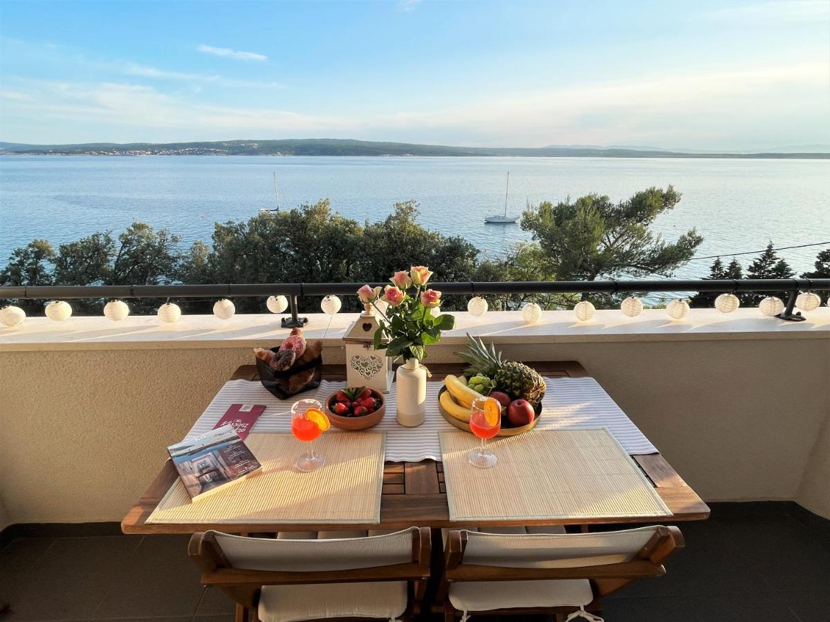 Nirvana Crikvenica Bagian luar foto