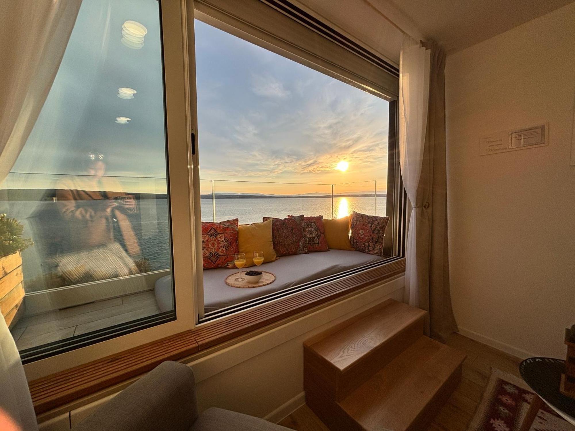 Nirvana Crikvenica Bagian luar foto