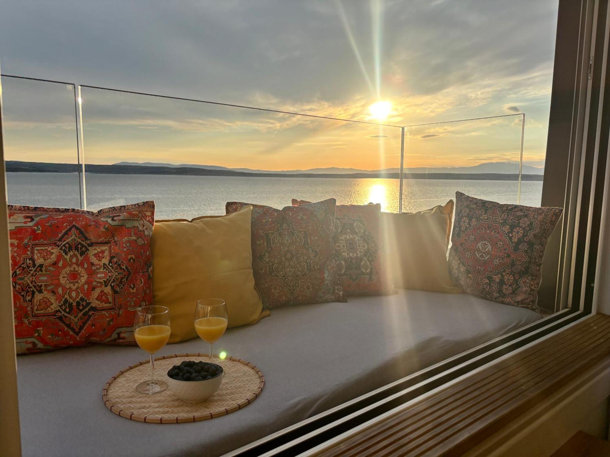 Nirvana Crikvenica Bagian luar foto